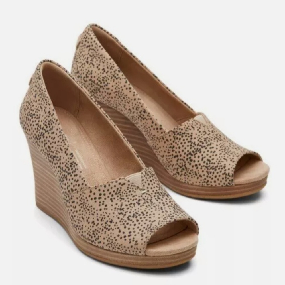 Women's Toms cheetah print wedge sandals